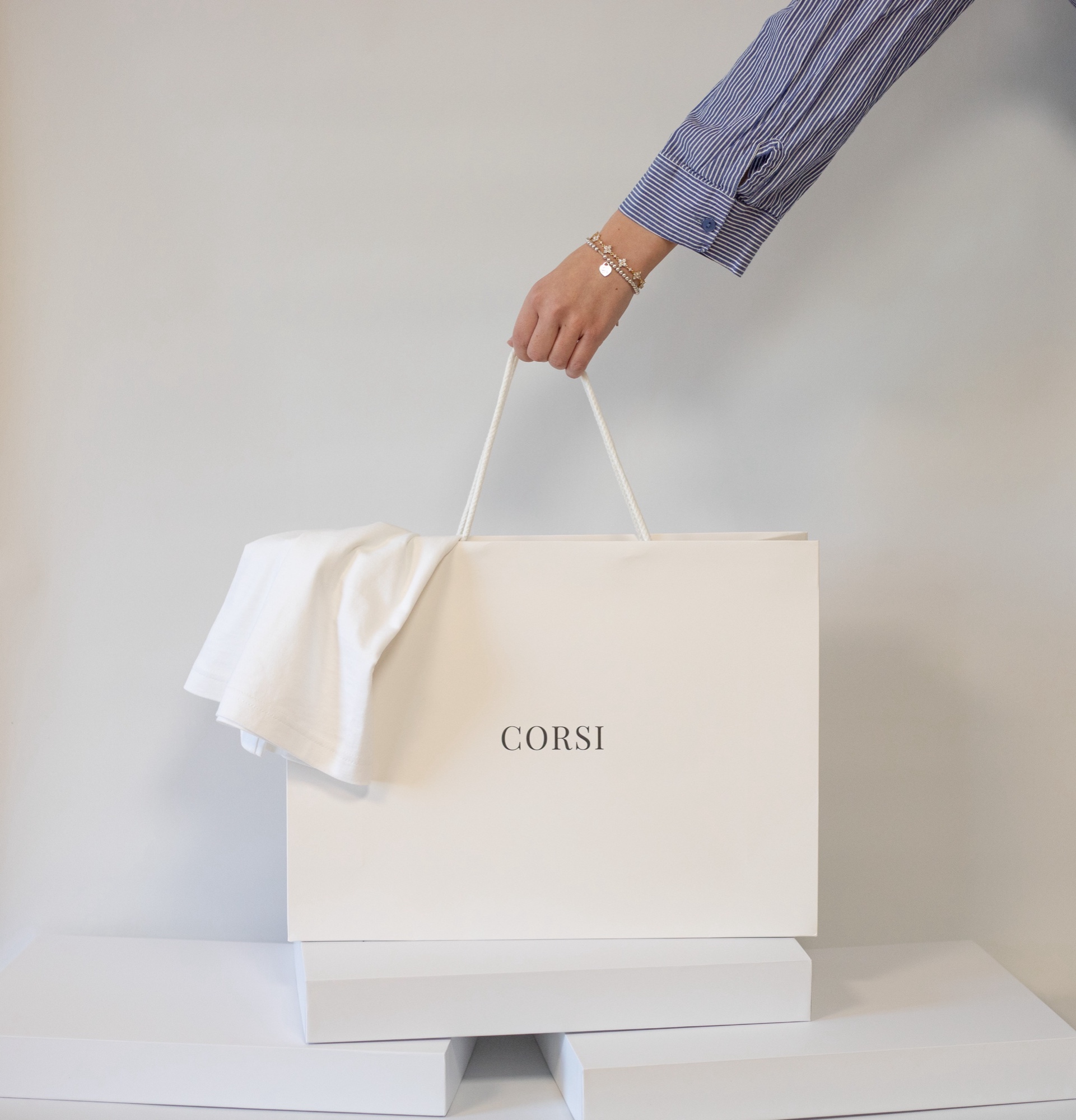 Corsi tissue paper detail